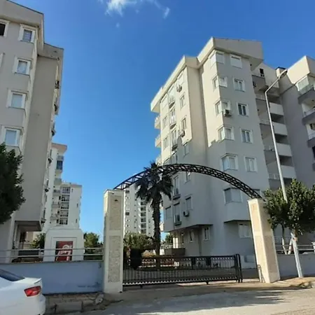 Kundu Bolgesinde Konforlu Esyali Daire Lejlighed Aksu (Antalya)