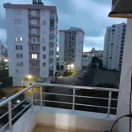 Kundu Bolgesinde Konforlu Esyali Daire Lejlighed Aksu (Antalya)